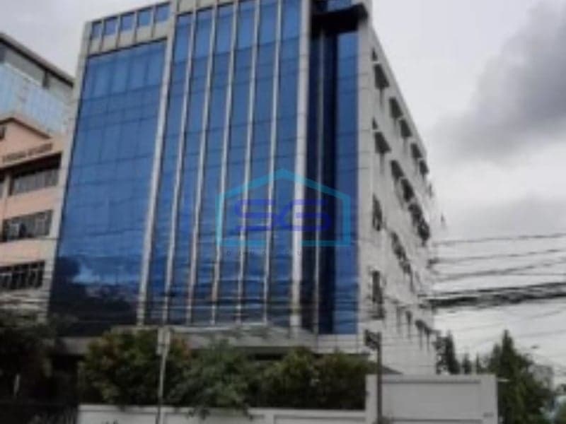 Office for Sale with 2,500 m² Building Area in Menteng, Central Jakarta