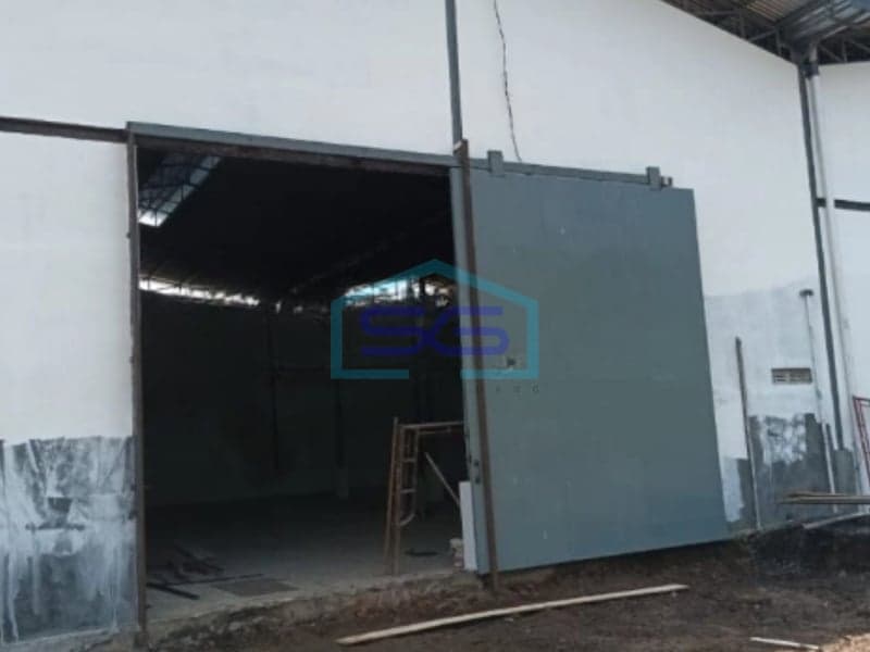 Disewakan Gudang di Kairagi Kota Manado Buat Ekspedisi Distributor Mapanget, Manado Luas Bangunan  576 m²