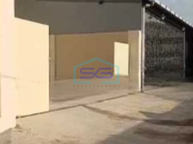 Warehouse for Sale Land Area 800 m² Located in Cipondoh Tangerang Good Condition