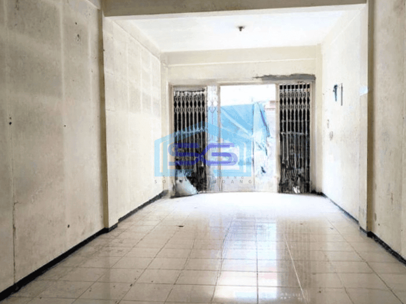 Disewakan Ruko 3 Lantai Luas Bangunan 150 m² di Malng Kota Lokasi Strategis Pusat Grosir