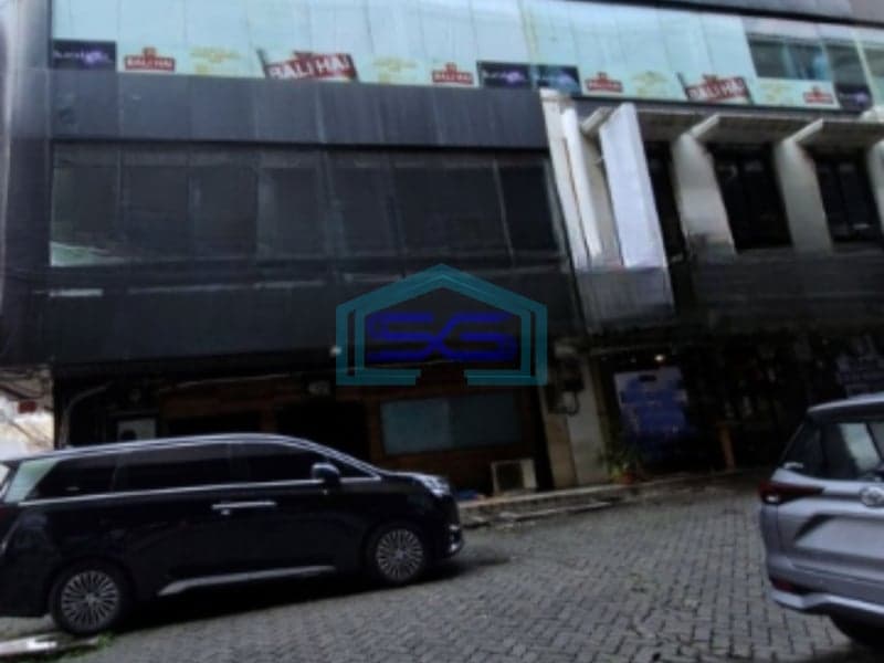 Disewakan Ruko Ada Lift Luas Bangunan  300 m² di Jakarta Selatan