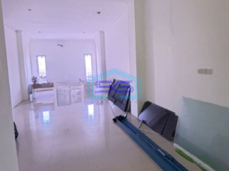 Disewakan Ruko 3 Lantai Luas Bangunan 202 m² Lokasi di Jakarta Utara