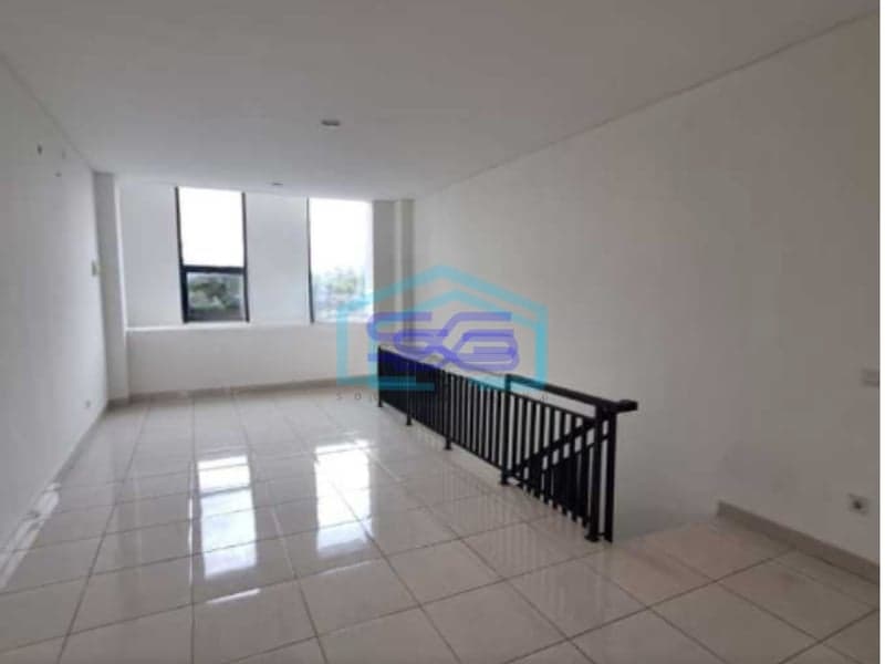 Disewakan Ruko Hadap Jalan Raya di Provence Suite Bsd Tangerang Selatan Luas Bangunan  162 m²