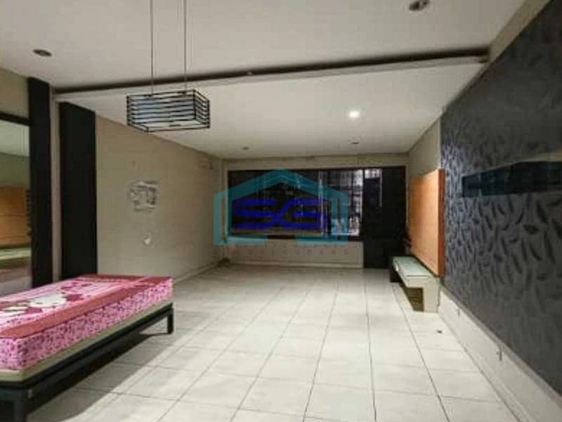 Dijual Ruko Strategis Central Kota Denpasar Bali Luas Bangunan 300m2
