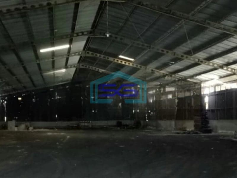 Disewakan Gudang Tidak Banjir di Margomulyo Surabaya Luas Bangunan 2550 m²