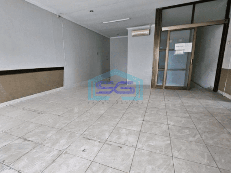 Disewakan Ruko 3 Lantai Luas Tanah 120 m² di Holis Cigondewah Bnadung Lokasi Strategis
