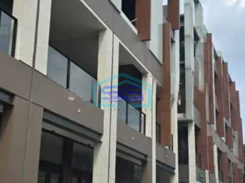 Disewakan Ruko 3.5 Lantai Gandeng 3 di Daikanyama Bsd Tangerang Luas Bangunan  900 m²