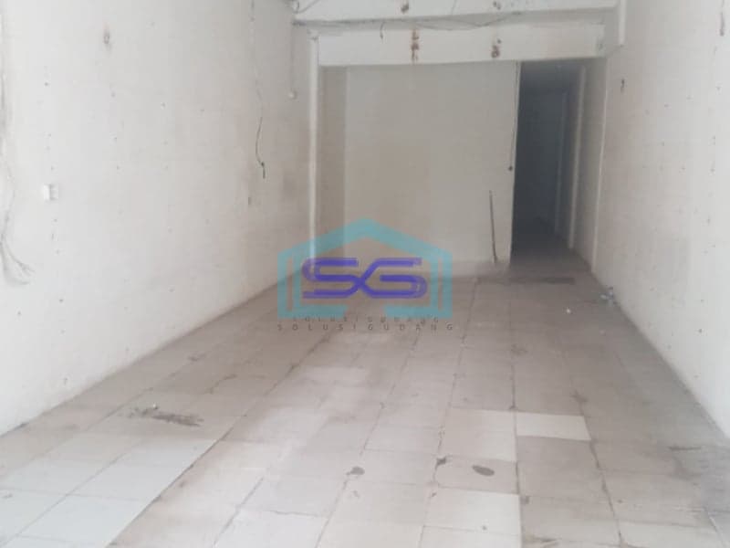 Dijual Ruko Lokasi di Jalan Besar Jembatan Lima Jakarta Barat LB 224m2