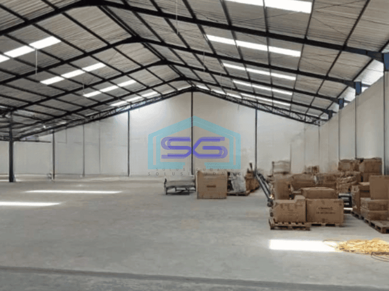 Disewakan  Gudang Lokasi Strategis Luas Bangunan 4660 m² di Narogong Bekasi