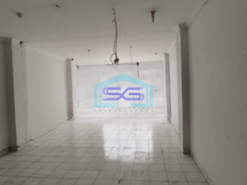 Dijual Ruko Luas Bangunan 234 m2 Lokasi Strategis di Taman Palem Jakarta Barat