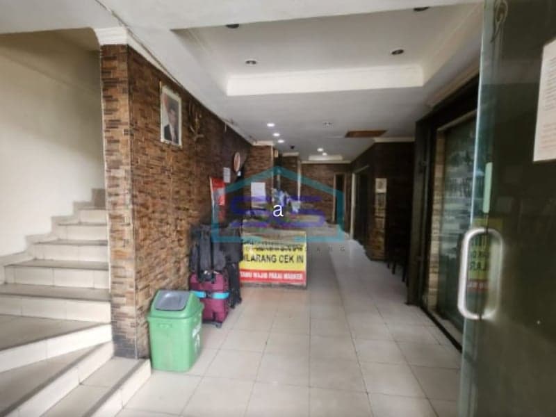 Cheap Shophouse for Sale, Ideal for Dormitory Business in West Jakarta, Building Area 800 m²