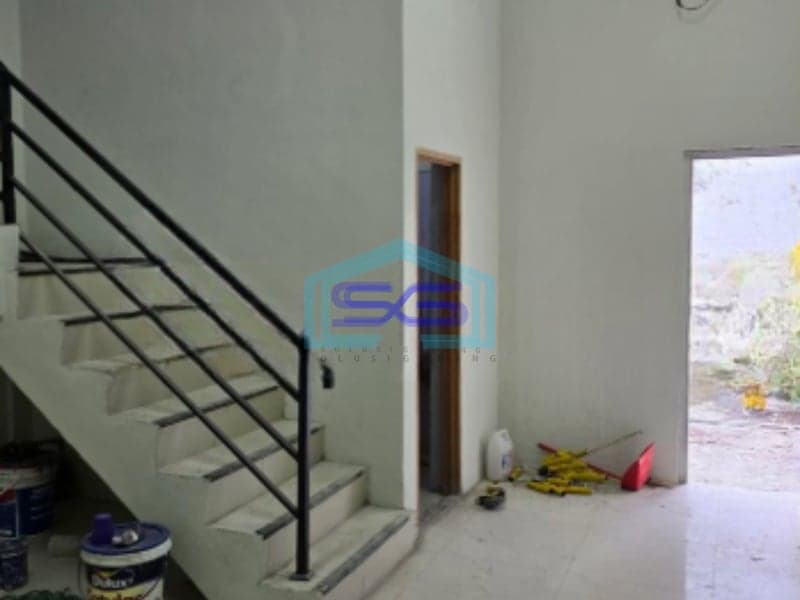 Disewakan Ruko 3 Lantai Luas Bangunan 222 m² Lokasi Candisari Semarang