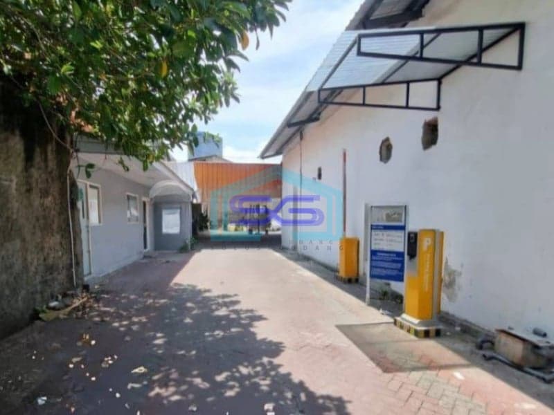 Dijual Ruko Ex Resto Di Jl Raya Tunjungan Pusat Kota Surabaya Parkir Luas LT 1870m2