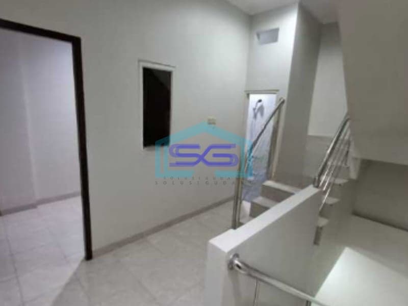 Disewakan Ruko Jelambar 3 Lantai Pinggir Jalan Raya Jelambar Jakarta Barat Luas Bangunan 150m2