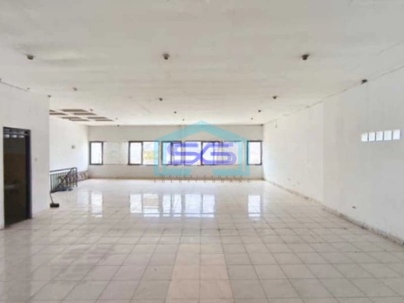Disewakan Ruang Usaha Harga Murah Mainroad Raya Kopo-Astana Anyar Bandung LB 600m2
