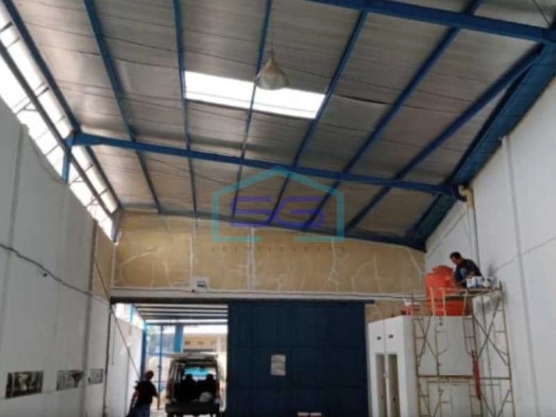 Dijual Gudang Siap Pakai dan Terawat Akses Tol Kopo di Bandung, LB 300 m²
