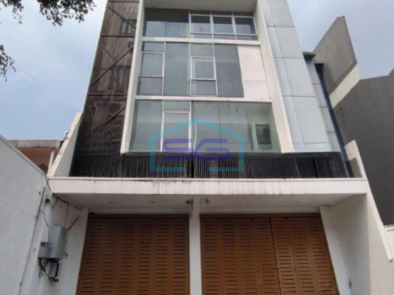 Office for Sale in Radio Dalam Kebayoran Baru, South Jakarta Building Area 600 m²