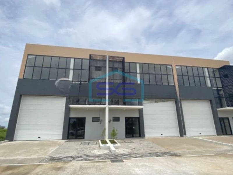 Warehouse for Sale Near Sukarna Hatta Airport 200 m² Building Area West Jakarta