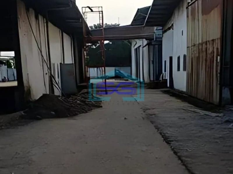 Dijual Bangunan Gudang Bekas Pabrik di Cikupa Tangerang LT 9950m2