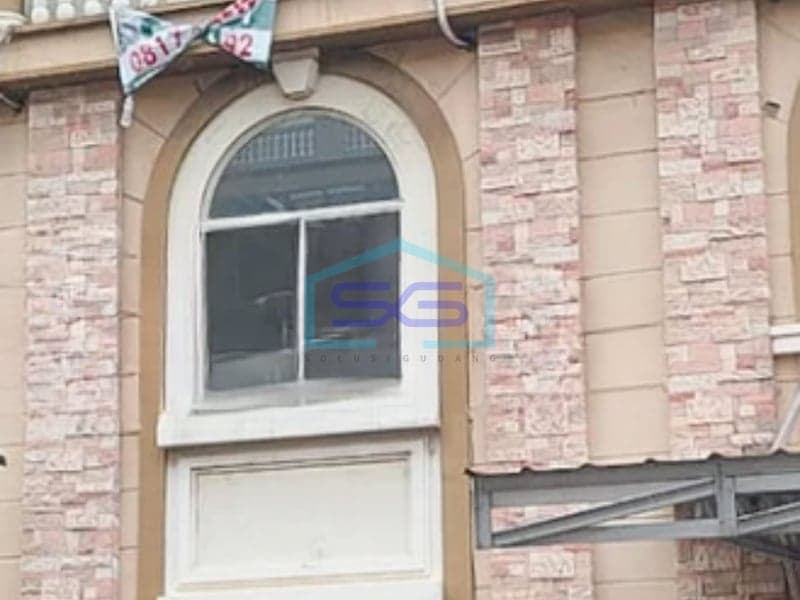Disewakan Ruko 3 Lantai Luas Bangunan 262 m² Lokasi di Jakarta Barat