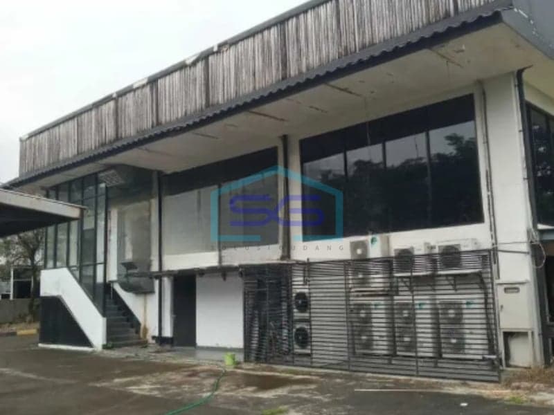 Disewakan Gedung Luas Bangunan 1.400 m2 Di Cikarang, Bekasi