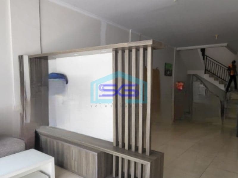 Dijual Ruko 3 Lantai Luas Bangunan  225 m² Lokasi Strategis di Cengkareng Jakarta Barat