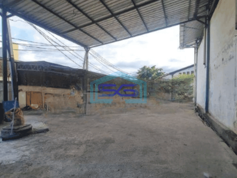 Disewakan Gudang Akses Container 40 Feet Luas Tanah 2200 m² di Daan Mogot Tangerang