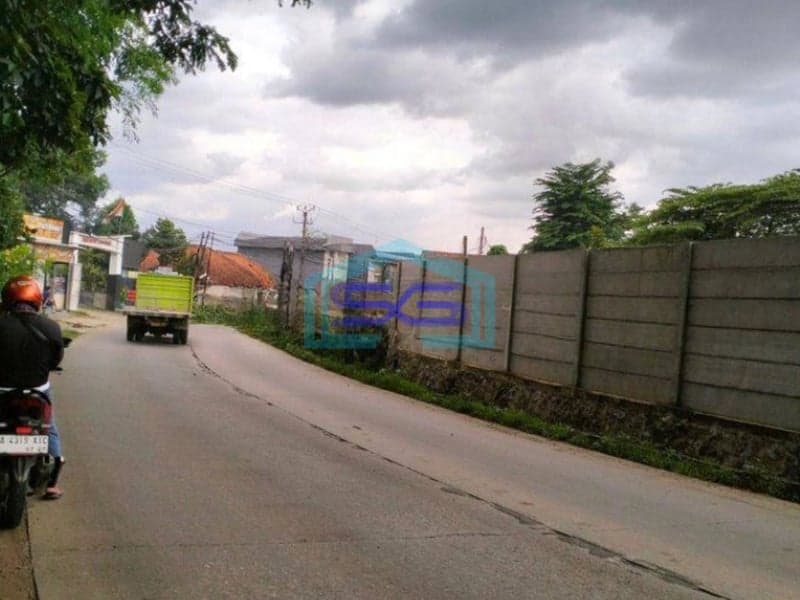 Disewakan Gudang Industri Akses Pinggir Jalan Raya Izin Industri LT 3400m2  di Tangerang