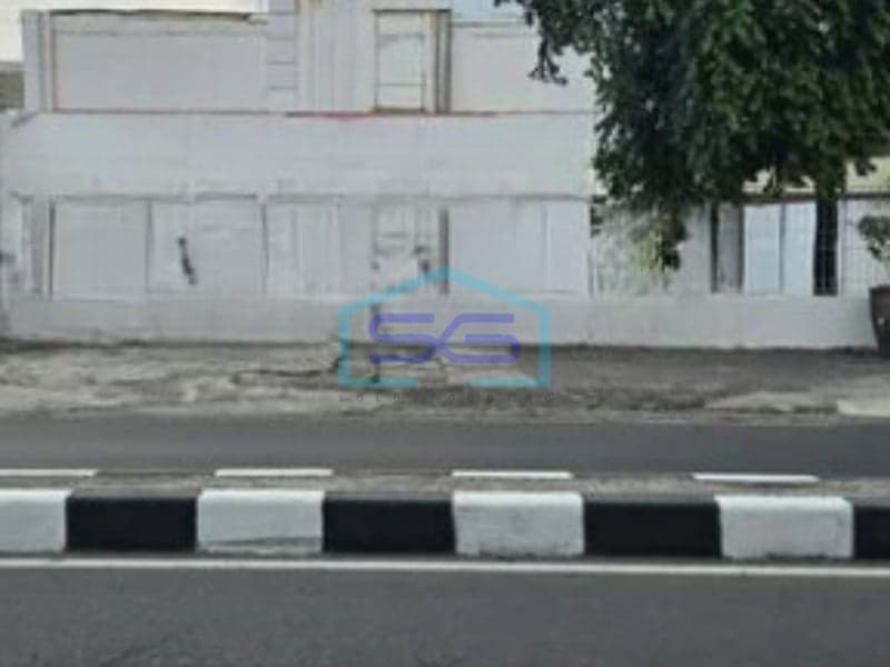 Disewakan Ruang Usaha Luas Bangunan 419 m² Lokasi Strategis di Surakarta