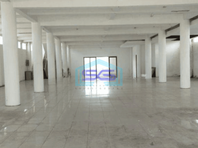 Disewakan gedung 4 lantai plus lift di Sunset Road Bali