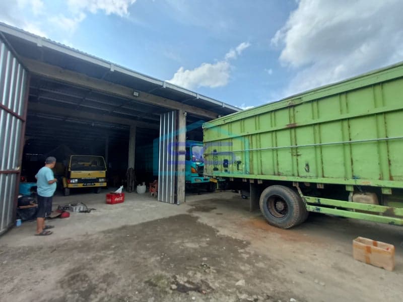 Dijual Tanah + Gudang di Kota Palembang, Sumatera Selatan Luas Tanah 593 m²