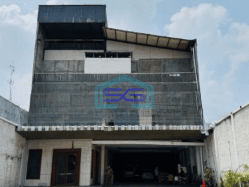 Disewakan Ruko 3 Lantai Luas Bangunan  2400 m² Lokasi Surabaya Kota