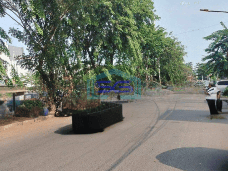 Disewakan Ruko 3 Lantai di Taman Palem Jakarta Barat Lokasi Strategis