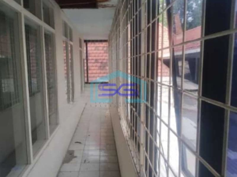Disewakan Kantor Ex Bank Raya Darmo Surabaya Lokasi Strategis Sisi Timur Hadap Barat Luas Bangunan  500 m²