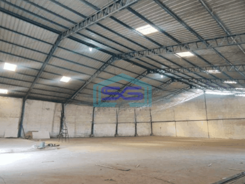 Disewakan Gudang Akses Container 40 Feet Luas Tanah 2200 m² di Daan Mogot Tangerang