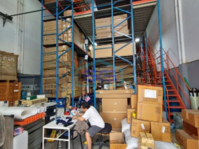 Dijual Gudang Siap Pakai dan Rapih di Cakung, Jakarta Timur LB 192 m²