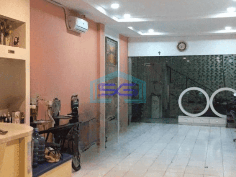 Disewakan Ruko di Cengkareng Jakarta Barat Luas Bangunan  360 m²