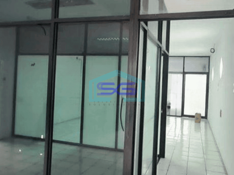 Disewakan Gudang Ada Kantor Luas Bangunan  1125 m² di Kapuk Jakarta Utara