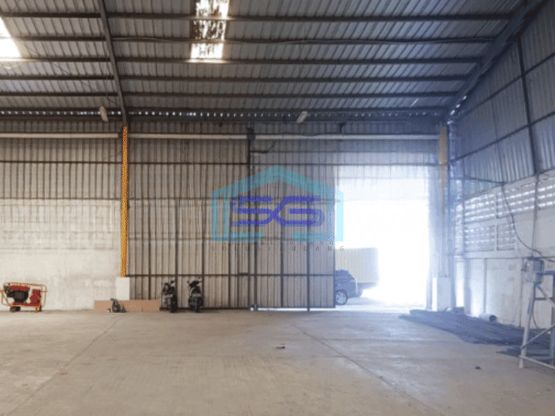 Disewakan Gudang Akses Container 40 Feet Luas Bangunan  1000 m² di Cipondoh Tangerang