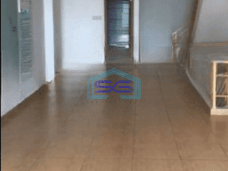 Dijual Cepat Ruko 3 Lantai Luas Bangunan  160 m² di Taman Palem Jakarta Barat