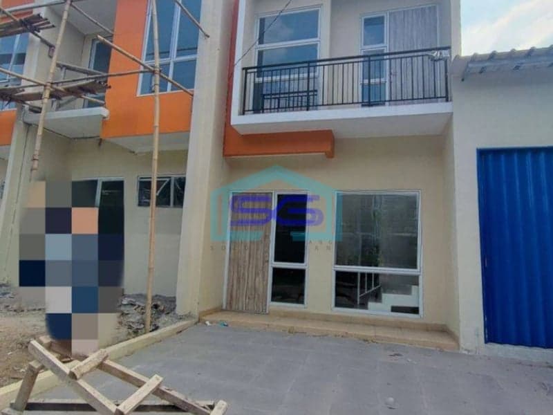 Disewakan Ruko baru di dekat green lake city magnolia park Tangerang 2 lantai