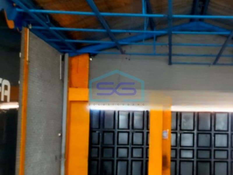 Disewakan Ruko Luas Tanah 210 m² Lokasi di Surakarta Jawa Tengah Kondisi Bagus
