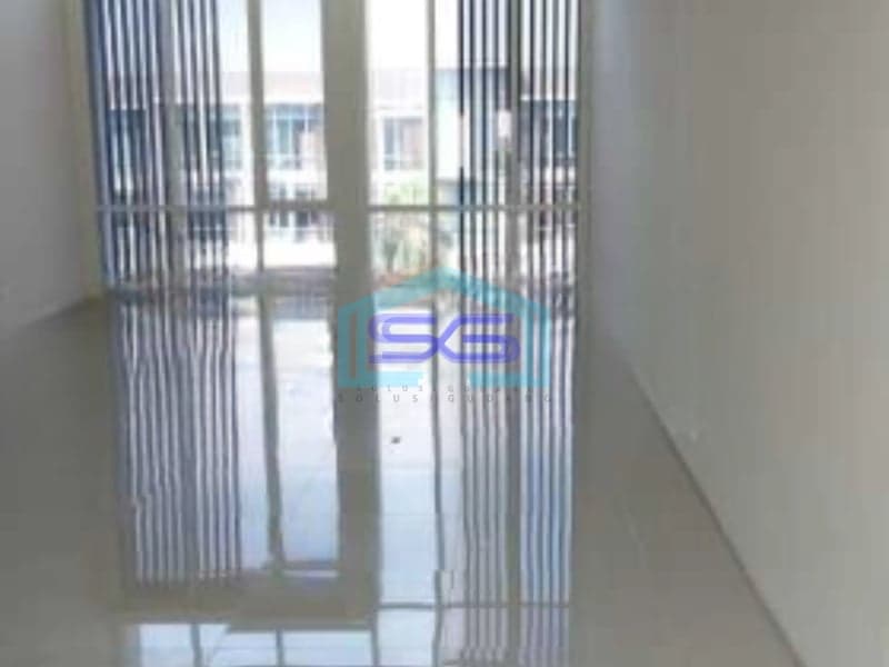 Disewakan Ruko 3 Lantai Luas Bangunan  200 m² di Citraland Surabaya