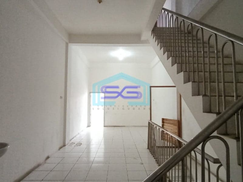 Dijual Ruko di Jalan Mayor Salim Batu Bara, Simpang Lampu Merah Sekip Palembang LB 188m2