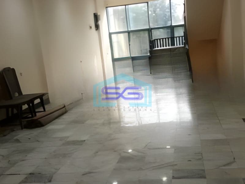 Dijual Ruko 3 Lantai Luas Bangunan  350 m² Lokasi Kebayoran Baru Jakarta Selatan