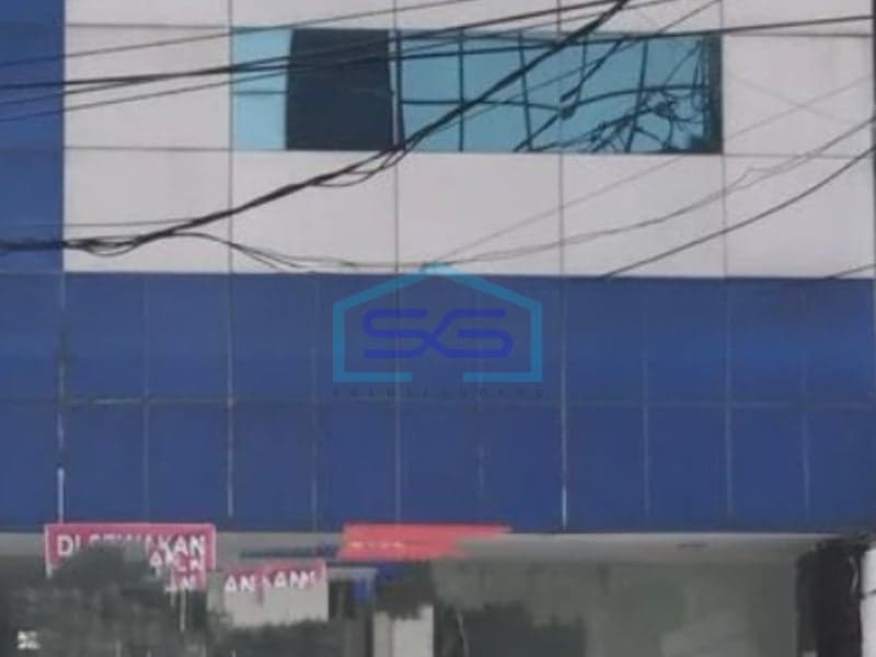 Disewakan Ruko Lokasi Strategis di Jalan Raya Melawai Blok M, Jakarta Selatan LB 280 m²