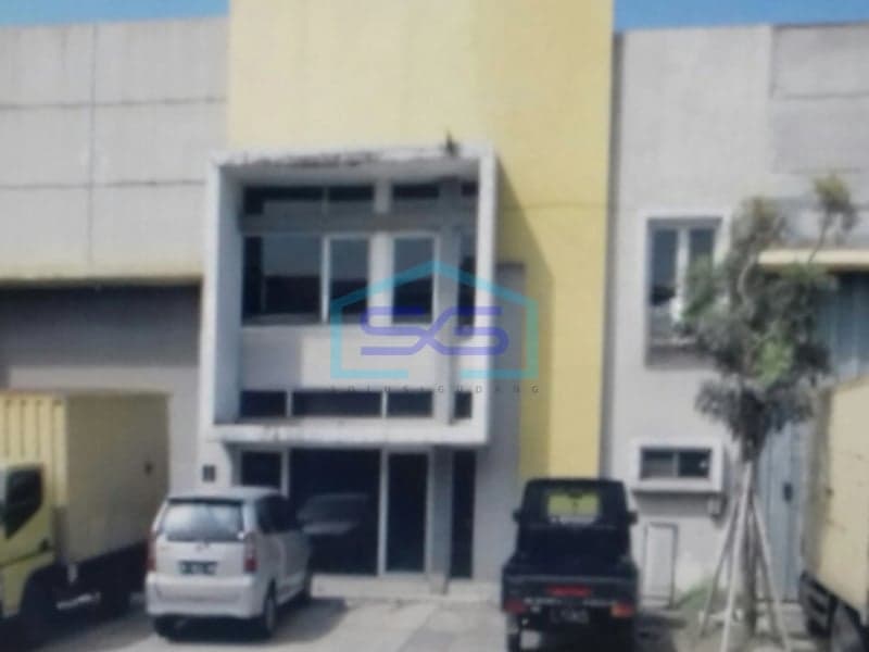 万隆西爪哇省Babakan Ciparay仓库和办公室出售，土地面积867平方米