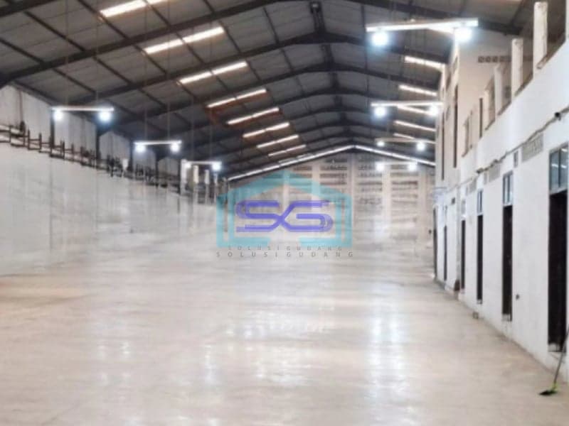 Dijual Gudang Luas Tanah 2200 m² Lokasi Bebas Banjir di Kaligawe Semarang