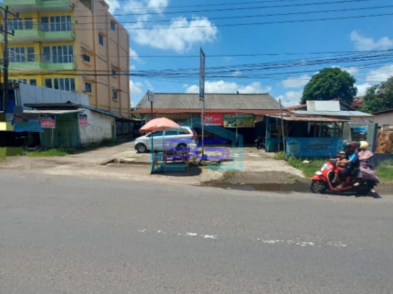 Dijual Tanah Bonus Bangunan di Jalan RE Martadinata Palembang LT 1316m2