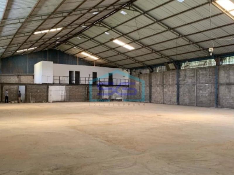 For Rent: Ready-to-Use Production Warehouse in Daan Mogot Tangerang, 1000m² Building Area